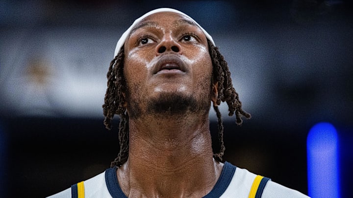 Indiana Pacers center Myles Turner (33) reacts in the second half against the Atlanta Hawks at Gainbridge Fieldhouse on February 1, 2025.