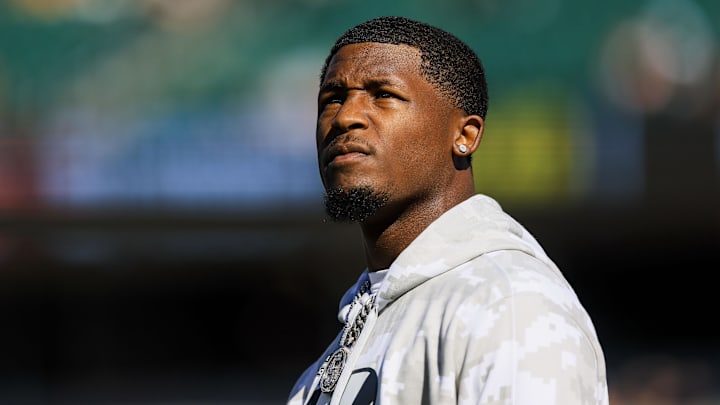 Nov 3, 2024; Cincinnati, Ohio, USA; Cincinnati Bengals wide receiver Tee Higgins (5) stands on the field during warmups before the game against the Las Vegas Raiders at Paycor Stadium. Mandatory Credit: Katie Stratman-Imagn Images Nov 3, 2024; Cincinnati, Ohio, USA; Cincinnati Bengals wide receiver Tee Higgins (5) stands on the field during warmups before the game against the Las Vegas Raiders at Paycor Stadium. Mandatory Credit: Katie Stratman-Imagn Images