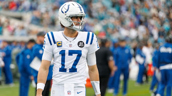 Dec 7, 2025; Jacksonville, Florida, USA; Indianapolis Colts quarterback Daniel Jones (17) looks on before a game against the Jacksonville Jaguars at EverBank Stadium. Mandatory Credit: Matt Pendleton-Imagn Images Dec 7, 2025; Jacksonville, Florida, USA; Indianapolis Colts quarterback Daniel Jones (17) looks on before a game against the Jacksonville Jaguars at EverBank Stadium. Mandatory Credit: Matt Pendleton-Imagn Images