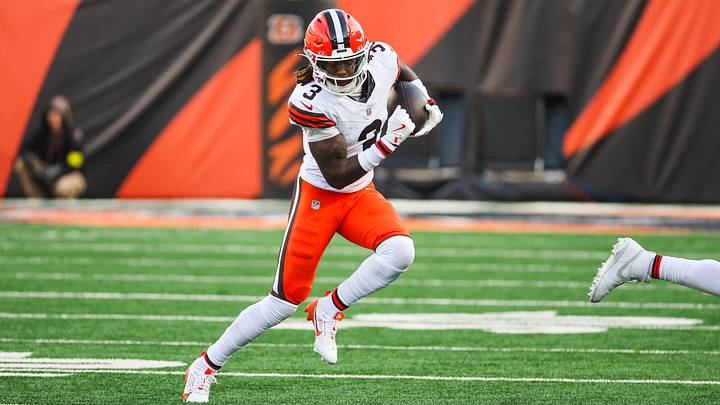 Jan 4, 2026; Cincinnati, Ohio, USA; Cleveland Browns wide receiver Jerry Jeudy (3) runs for yards after catch against the Cincinnati Bengals during the third quarter at Paycor Stadium. Jan 4, 2026; Cincinnati, Ohio, USA; Cleveland Browns wide receiver Jerry Jeudy (3) runs for yards after catch against the Cincinnati Bengals during the third quarter at Paycor Stadium.