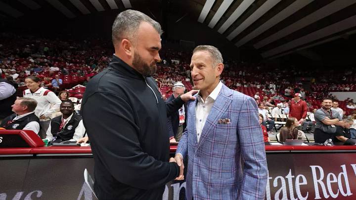 Alabama basketball coach Nate Oats in action before the game against Arkansas State University at Coleman Coliseum in Tuscaloosa, AL on Friday, Nov 8, 2024.