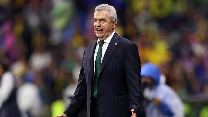 Javier Aguirre, técnico del Valencia, se reencontrará con Anthony Gordon. 