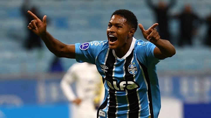 Garoto vem ganhando espaço no elenco tricolor Garoto vem ganhando espaço no elenco tricolor