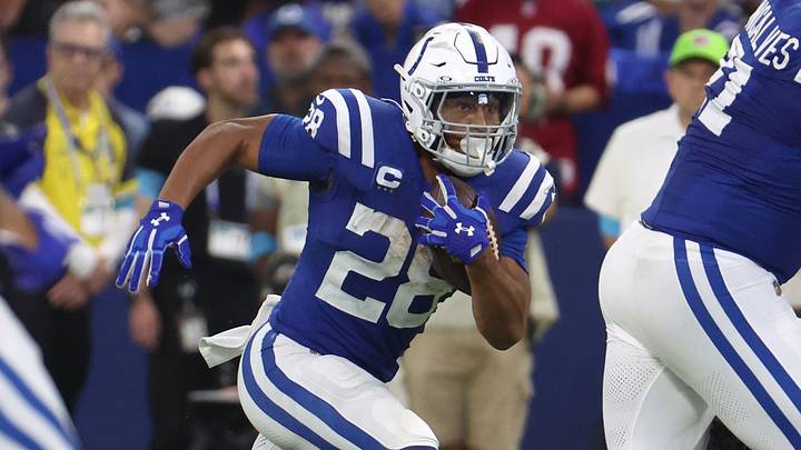 Indianapolis Colts running back Jonathan Taylor (28)
