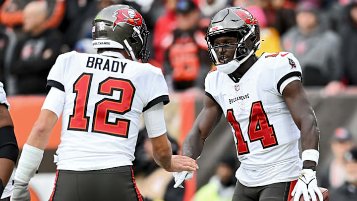 Tampa Bay Buccaneers v Cleveland Browns