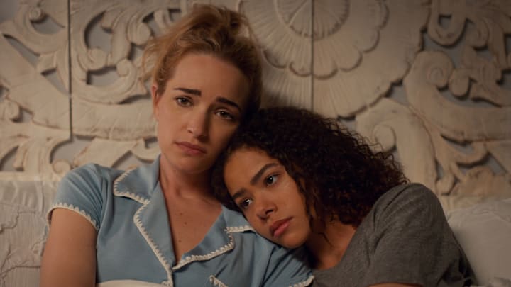 Ginny & Georgia. (L to R) Brianne Howey as Georgia Miller, Antonia Gentry as Ginny Miller in episode 304 of Ginny & Georgia. Cr. Courtesy of Netflix © 2025