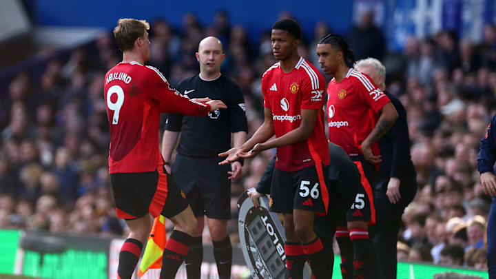 Everton FC v Manchester United FC - Premier League