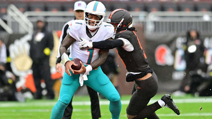 Tua Tagovailoa got yanked after multiple turnovers vs. the Browns in Week 7. 