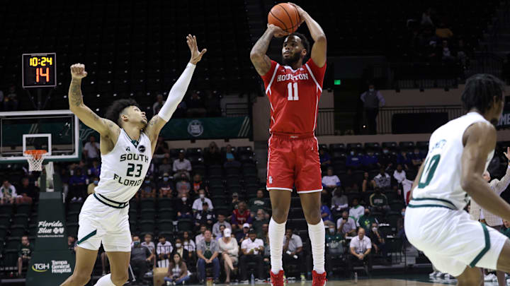 The Houston Cougars are massive favorites at home against ACC rival South Florida. 