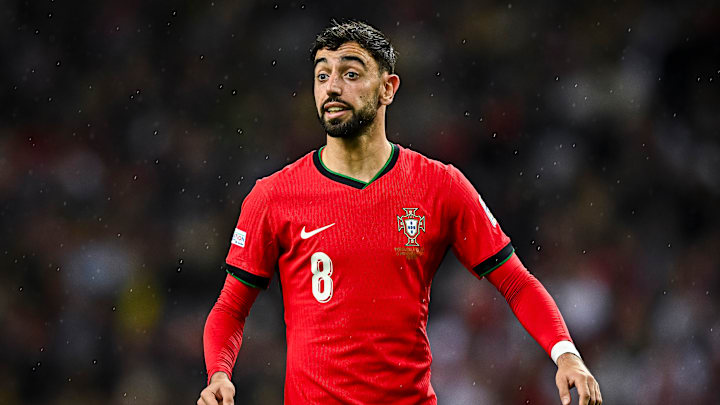 Bruno Fernandes retrouve des sensations avec Manchester United. Bruno Fernandes retrouve des sensations avec Manchester United.