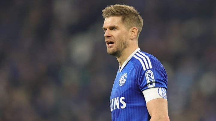 Simon Terodde sah sich um einen Elfer gebracht (Archivbild)