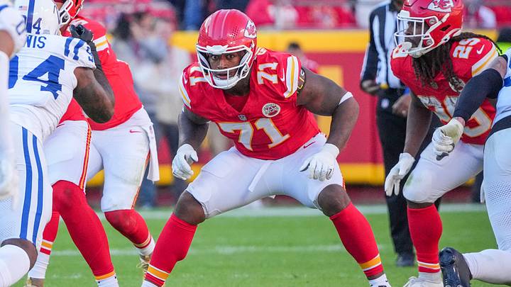 Nov 23, 2025; Kansas City, Missouri, USA; Kansas City Chiefs offensive tackle Josh Simmons (71) on field against the Indianapolis Colts during the game at GEHA Field at Arrowhead Stadium. Mandatory Credit: Denny Medley-Imagn Images Nov 23, 2025; Kansas City, Missouri, USA; Kansas City Chiefs offensive tackle Josh Simmons (71) on field against the Indianapolis Colts during the game at GEHA Field at Arrowhead Stadium. Mandatory Credit: Denny Medley-Imagn Images