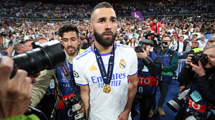 Merece estátua? Campeão da LaLiga e da Champions League, Benzema representa o Real Madrid desde o final da década de 2000. 