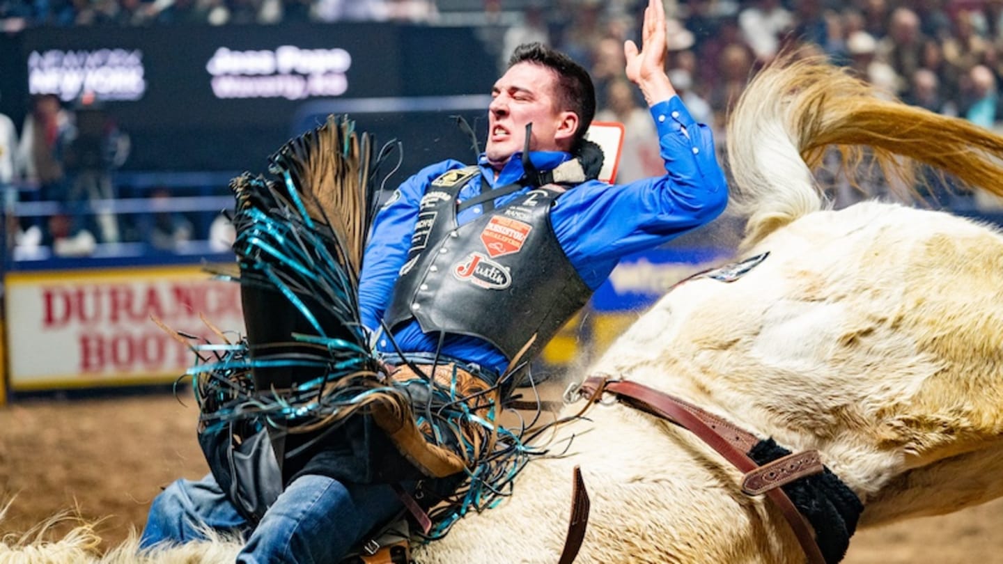 Jess Pope’s Hot Streak Heats Up With NFR Bareback World Title in Sight