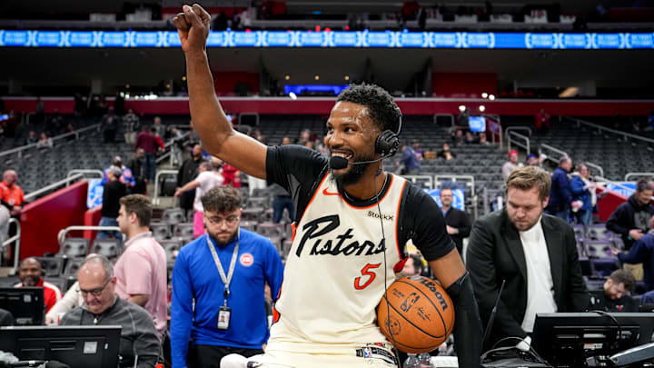 Philadelphia 76ers v Detroit Pistons