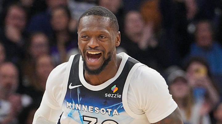 Nov 27, 2024; Minneapolis, Minnesota, USA; Minnesota Timberwolves forward Julius Randle (30) celebrates his basket against the Sacramento Kings in the third quarter at Target Center. Mandatory Credit: Brad Rempel-Imagn Images Nov 27, 2024; Minneapolis, Minnesota, USA; Minnesota Timberwolves forward Julius Randle (30) celebrates his basket against the Sacramento Kings in the third quarter at Target Center. Mandatory Credit: Brad Rempel-Imagn Images