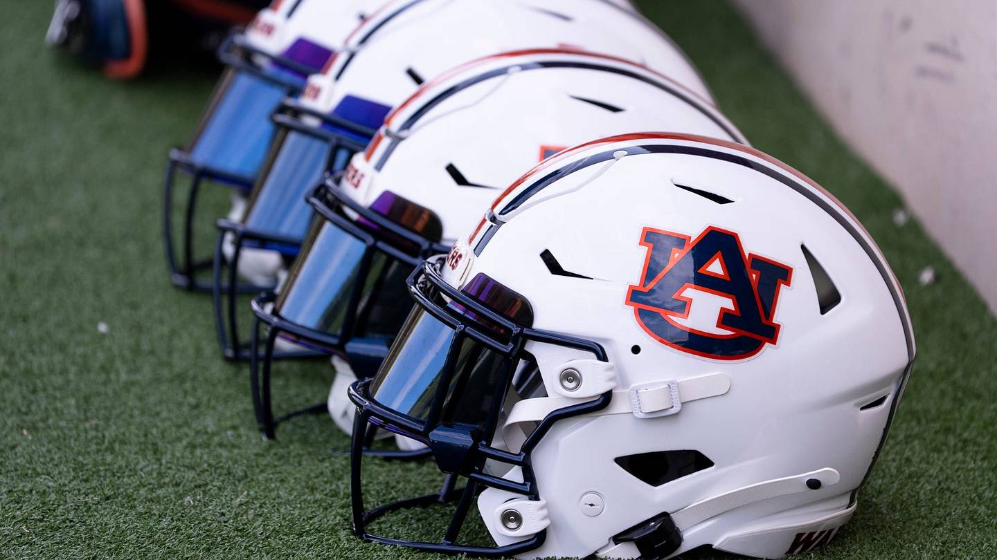 Auburn Safety Leaves Program in Second Season With Tigers