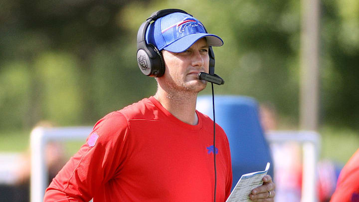 Bills offensive coordinator Ken Dorsey during practice
