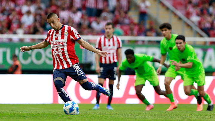 Chivas v FC Juarez - Torneo Apertura 2024 Liga MX