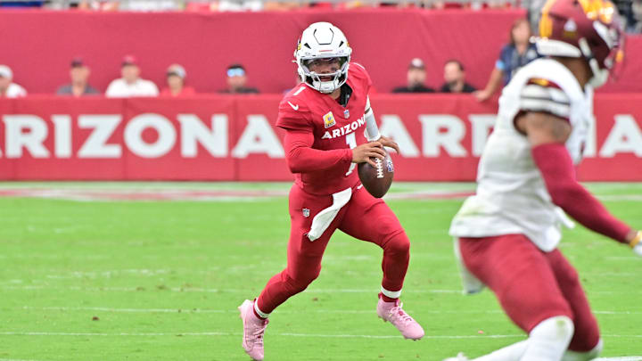 Sep 29, 2024; Glendale, Arizona, USA; Arizona Cardinals quarterback Kyler Murray (1) runs the ball in the first half against the Washington Commanders at State Farm Stadium. Mandatory Credit: Matt Kartozian-Imagn Images Sep 29, 2024; Glendale, Arizona, USA; Arizona Cardinals quarterback Kyler Murray (1) runs the ball in the first half against the Washington Commanders at State Farm Stadium. Mandatory Credit: Matt Kartozian-Imagn Images