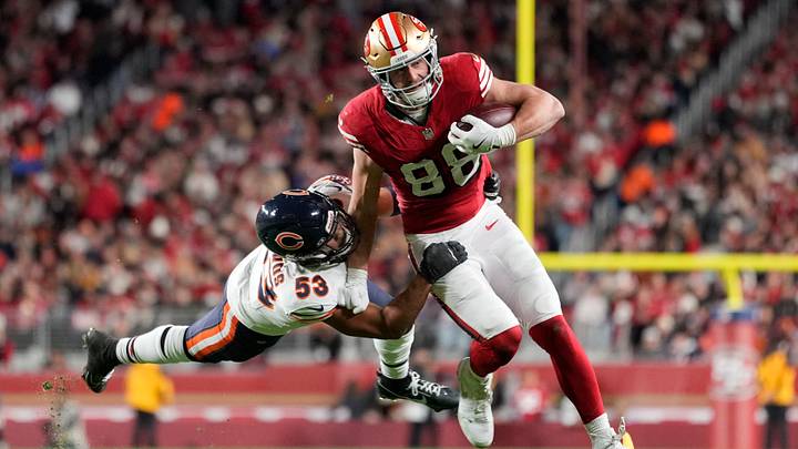 Dec 28, 2025; Santa Clara, California, USA; Chicago Bears linebacker T.J. Edwards (53) tackles San Francisco 49ers tight end Jake Tonges (88) in the second half at Levi's Stadium. Mandatory Credit: Kyle Terada-Imagn Images Dec 28, 2025; Santa Clara, California, USA; Chicago Bears linebacker T.J. Edwards (53) tackles San Francisco 49ers tight end Jake Tonges (88) in the second half at Levi's Stadium. Mandatory Credit: Kyle Terada-Imagn Images