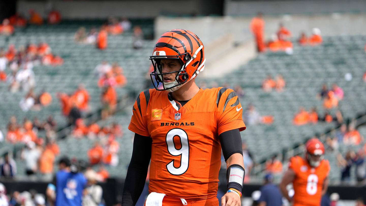 Joe Burrow Reacts to Bengals International Matchup vs Falcons in Madrid, Spain