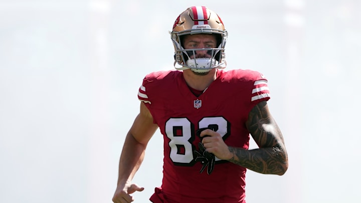 Oct 6, 2024; Santa Clara, California, USA; San Francisco 49ers tight end Eric Saubert (82) before the game against the Arizona Cardinals at Levi's Stadium. Mandatory Credit: Darren Yamashita-Imagn Images Oct 6, 2024; Santa Clara, California, USA; San Francisco 49ers tight end Eric Saubert (82) before the game against the Arizona Cardinals at Levi's Stadium. Mandatory Credit: Darren Yamashita-Imagn Images
