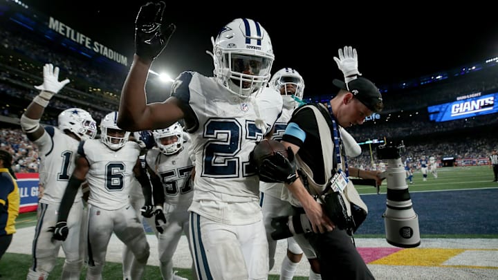 Dallas Cowboys cornerback Amani Oruwariye celebrates his interception during the fourth quarter against the New York Giants 