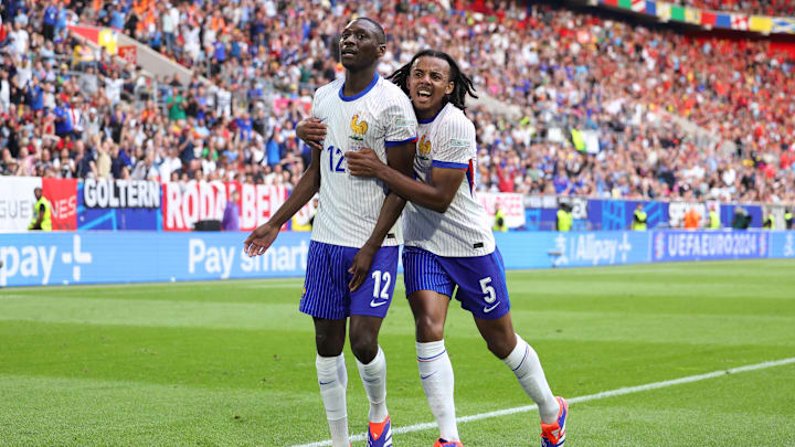 Randal Kolo Muani und Jules Kounde