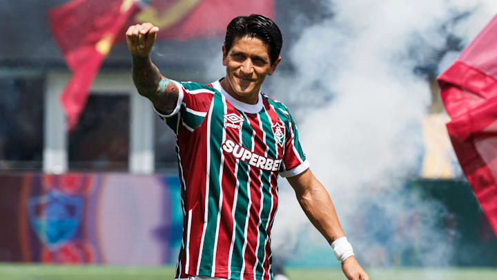 Cano foi barrado por Renato na partida contra o Flamengo Cano foi barrado por Renato na partida contra o Flamengo