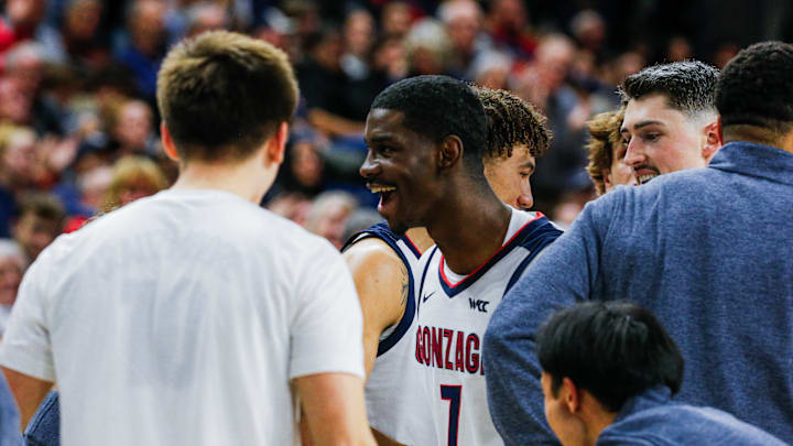Gonzaga Bulldogs forward Tyon Grant-Foster (7).