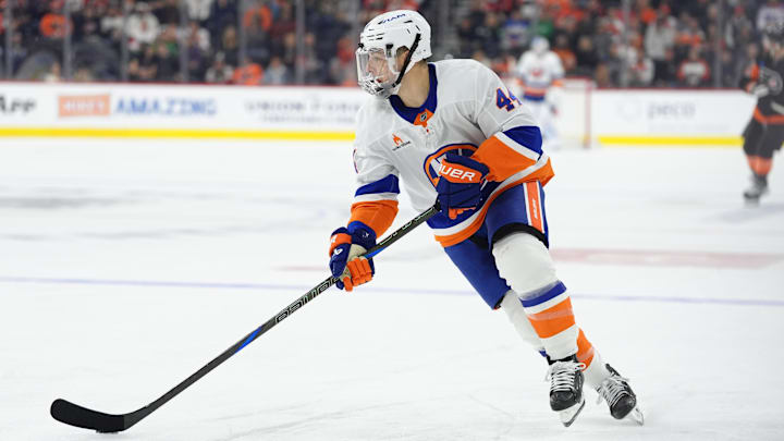 Apr 12, 2025; Philadelphia, Pennsylvania, USA; New York Islanders center Jean-Gabriel Pageau (44) controls the puck against the Philadelphia Flyers in the first period at Wells Fargo Center. Mandatory Credit: Kyle Ross-Imagn Images Apr 12, 2025; Philadelphia, Pennsylvania, USA; New York Islanders center Jean-Gabriel Pageau (44) controls the puck against the Philadelphia Flyers in the first period at Wells Fargo Center. Mandatory Credit: Kyle Ross-Imagn Images