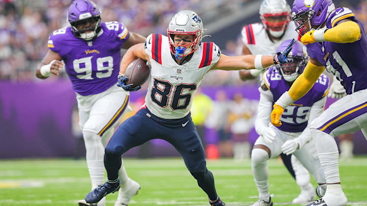 Aug 16, 2025; Minneapolis, Minnesota, USA; New England Patriots wide receiver Efton Chism III (86) runs after the catch against the Minnesota Vikings in the second quarter at U.S. Bank Stadium. Mandatory Credit: Brad Rempel-Imagn Images