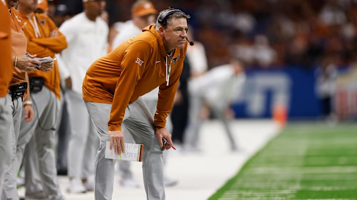 Valero Alamo Bowl - Washington v Texas