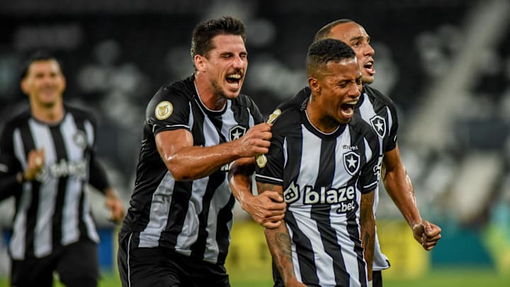 Botafogo, de Tchê Tchê, não faz um bom início de 2023