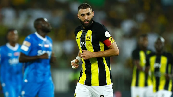 Un joueur légendaire de l'Espagne pourrait rejoindre Karim Benzema à Al-Ittihad. 