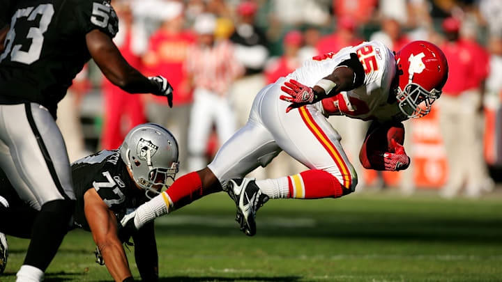 Kansas City Chiefs running back Jamaal Charles wearing Kansas City's Dallas Texans road throwback uniform in 2009. Kansas City Chiefs running back Jamaal Charles wearing Kansas City's Dallas Texans road throwback uniform in 2009.