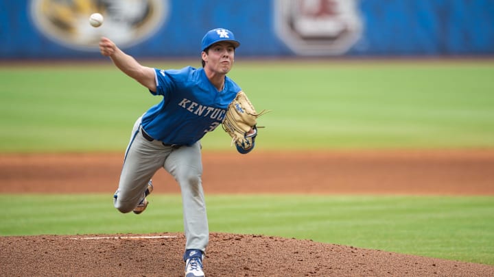 Kentucky Wildcats pitcher Sean Harney (34) pitches during the SEC baseball tournament at Hoover Metropolitan Stadium in Hoover, Ala., on Wednesday, May 25, 2022. Kentucky Wildcats defeated Auburn Tigers 3-1. Kentucky Wildcats pitcher Sean Harney (34) pitches during the SEC baseball tournament at Hoover Metropolitan Stadium in Hoover, Ala., on Wednesday, May 25, 2022. Kentucky Wildcats defeated Auburn Tigers 3-1.