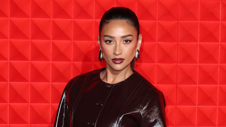 Shay Mitchell attends the H&M&LONDON event in London, England in September 2024. Shay Mitchell attends the H&M&LONDON event in London, England in September 2024.