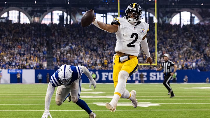 Pittsburgh Steelers v Indianapolis Colts