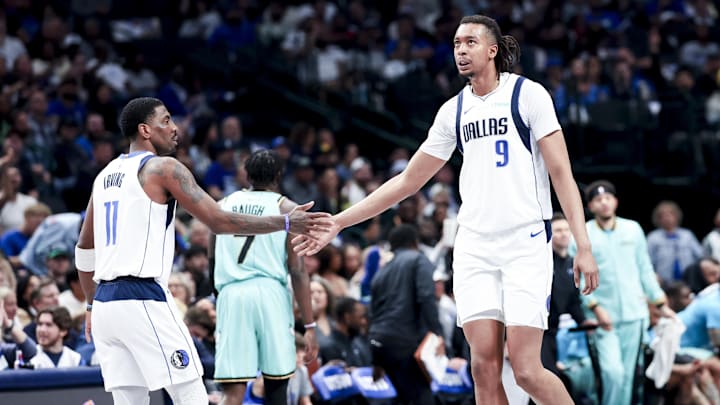 Dallas Mavericks, Kyrie Irving, Moses Brown