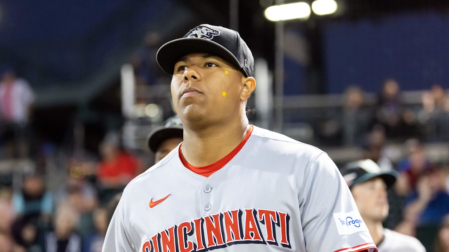 Reds Top Prospect Homers for Third Straight Game as Massive May Continues