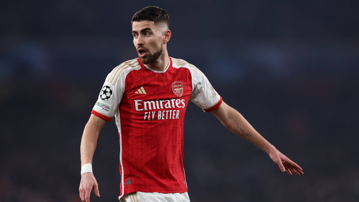 O ítalo-brasileiro Jorginho é um dos nomes especulados no Barça