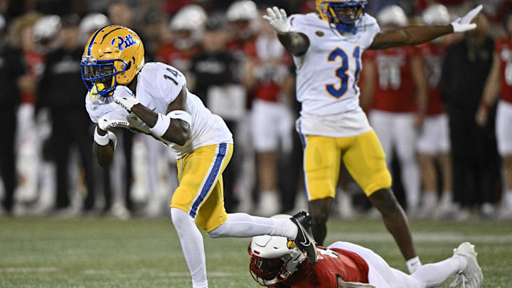 Oct 22, 2022; Louisville, Kentucky, USA;  Pittsburgh Panthers defensive back Marquis Williams (14)