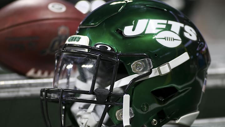 Aug 15, 2019; Atlanta, GA, USA; New York Jets helmet on the sideline against the Atlanta Falcons in the second half at Mercedes-Benz Stadium. Mandatory Credit: Brett Davis-Imagn Images Aug 15, 2019; Atlanta, GA, USA; New York Jets helmet on the sideline against the Atlanta Falcons in the second half at Mercedes-Benz Stadium. Mandatory Credit: Brett Davis-Imagn Images