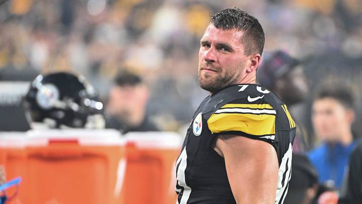 Pittsburgh Steelers linebacker T.J. Watt looks at the action against the Dallas Cowboys at Acrisure Stadium. Pittsburgh Steelers linebacker T.J. Watt looks at the action against the Dallas Cowboys at Acrisure Stadium.
