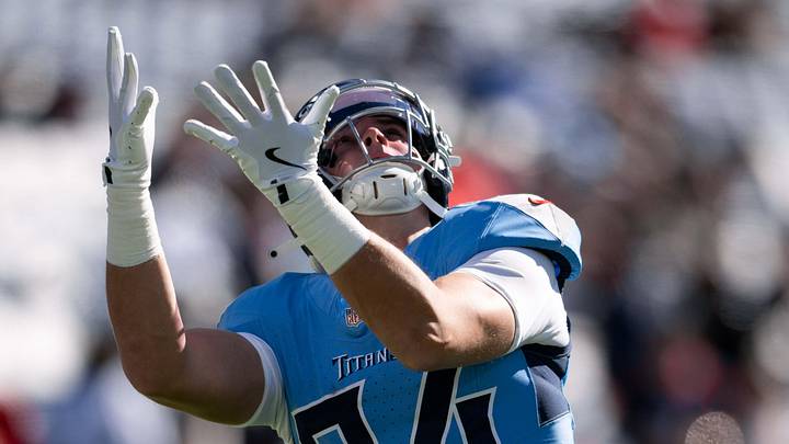 Nov 16, 2025; Nashville, Tennessee, USA; Tennessee Titans tight end Gunnar Helm (84) makes a catch against the Houston Texans during pre-game warmups at Nissan Stadium. Mandatory Credit: Steve Roberts-Imagn Images Nov 16, 2025; Nashville, Tennessee, USA; Tennessee Titans tight end Gunnar Helm (84) makes a catch against the Houston Texans during pre-game warmups at Nissan Stadium. Mandatory Credit: Steve Roberts-Imagn Images
