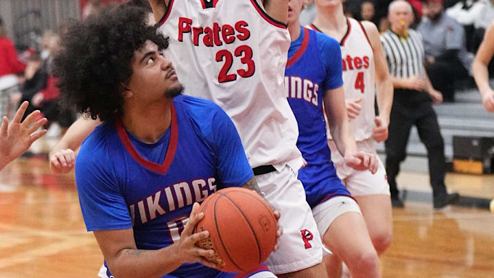 Wisconsin Lutheran's Alex Greene (0) looks for a shot against Pewaukee on Thursday, Jan. 23, 2025. The Vikings are 15-1 and ranked No. 1 this week in Division 1.