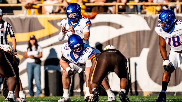 Boise State quarterback Maddux Madsen. Boise State quarterback Maddux Madsen.