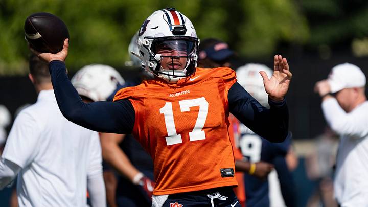 Auburn Tigers quarterback Byrum Brown got his payday Auburn Tigers quarterback Byrum Brown got his payday